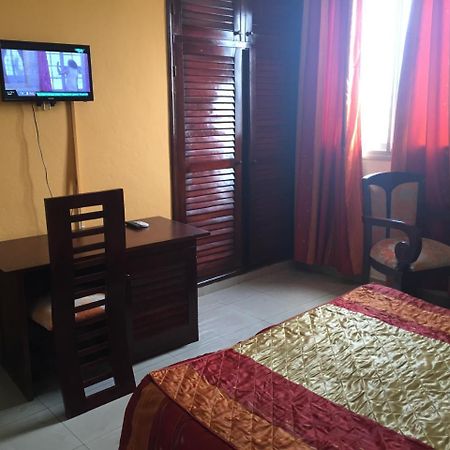Hotel Lumiere Akwa Douala Exterior photo